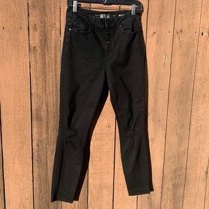 New York Rewatch brand size 11 black skinny jeans